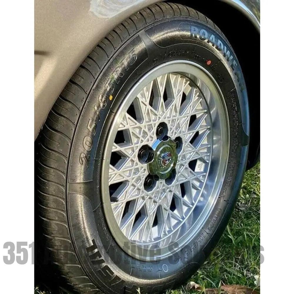 Ford Falcon XD XE XF EA Fairmont Ghia SnowFlake Center Caps minor scratches