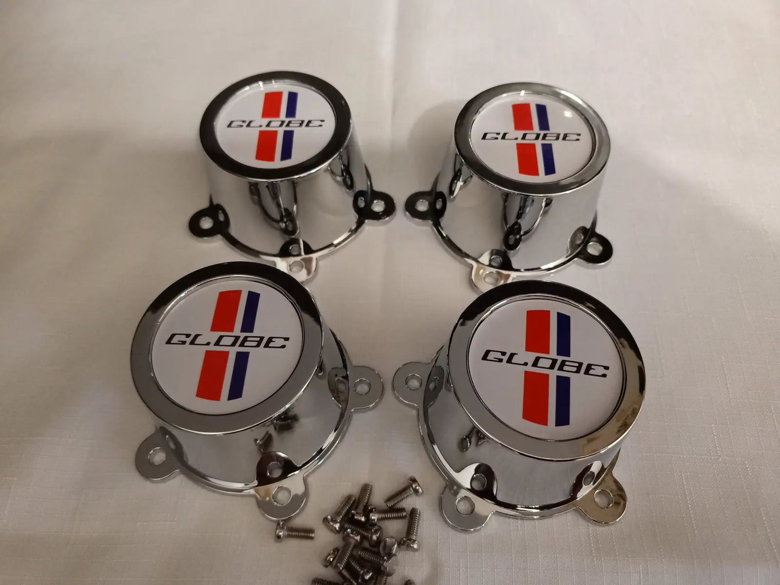 XB GT Bathurst Globe Big Hub Center Caps XC Cobra GS fairmont JG33 JG66 white