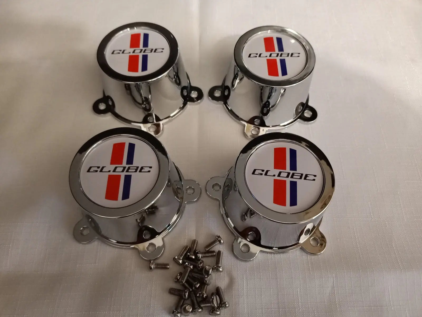 XB GT Bathurst Globe Big Hub Center Caps XC Cobra GS fairmont JG33 JG66 white